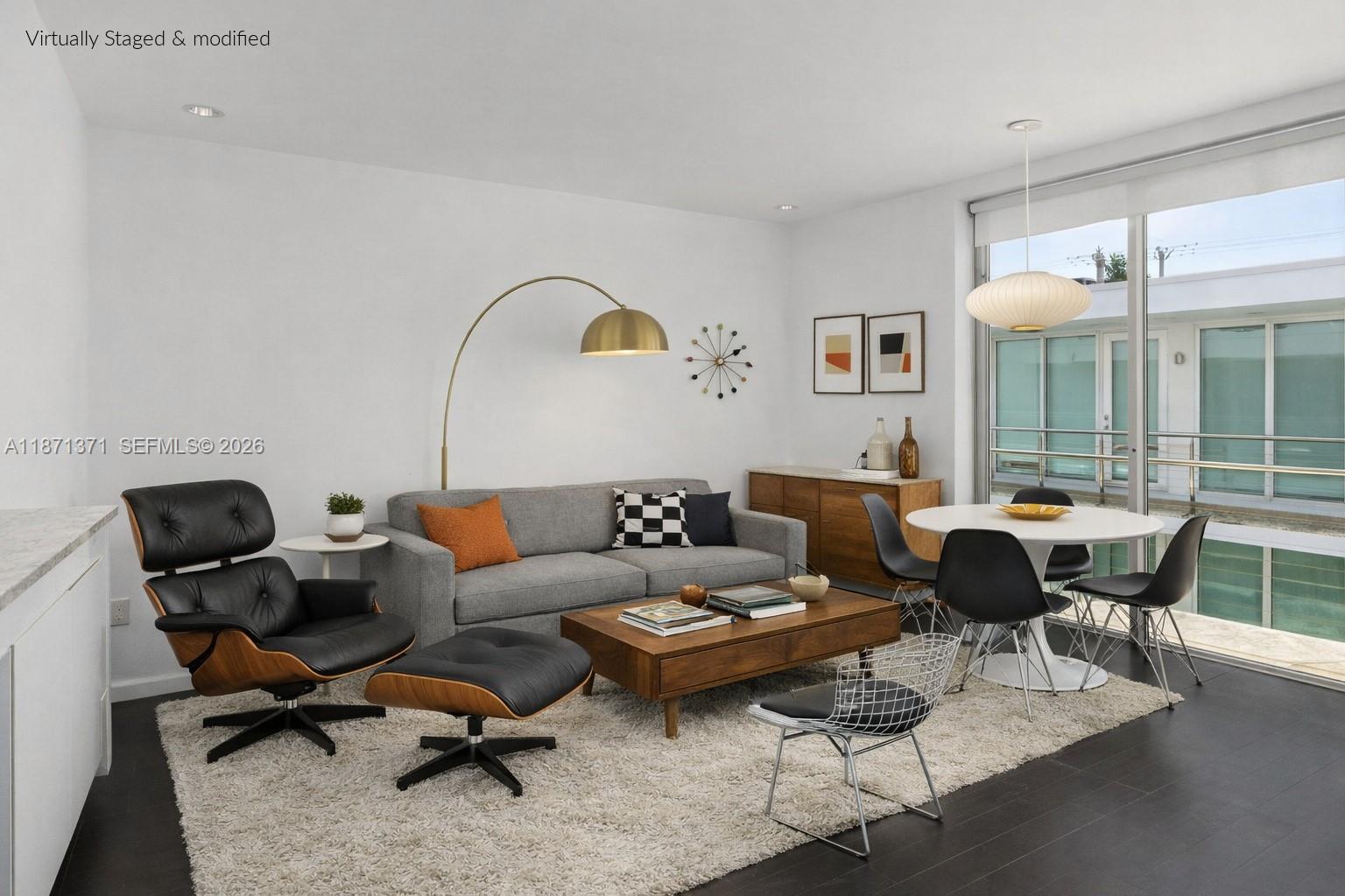 1601 West Ave # 210
