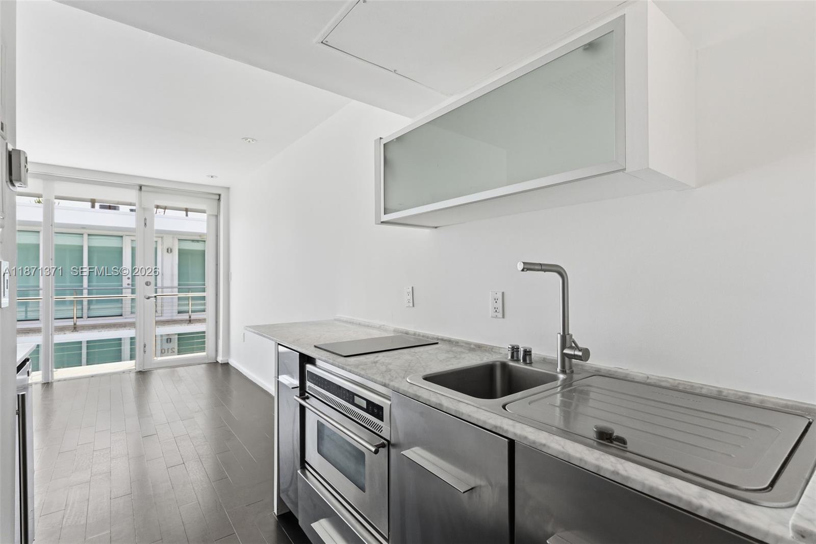 1601 West Ave # 210