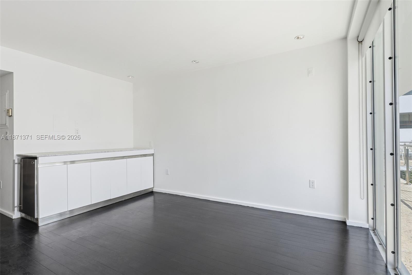 1601 West Ave # 210