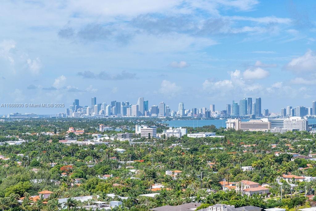 4779 Collins Ave # 2206