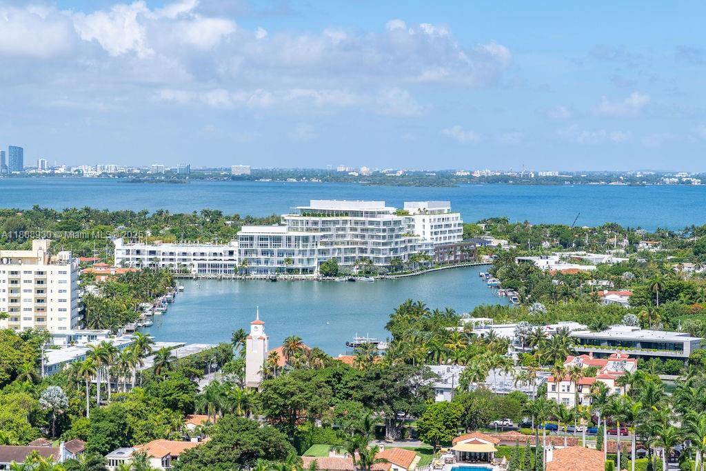 4779 Collins Ave # 2206