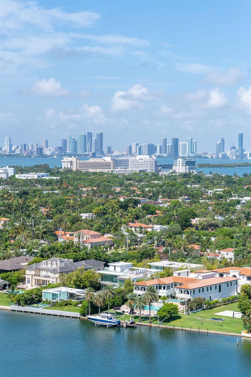 4779 Collins Ave # 2206