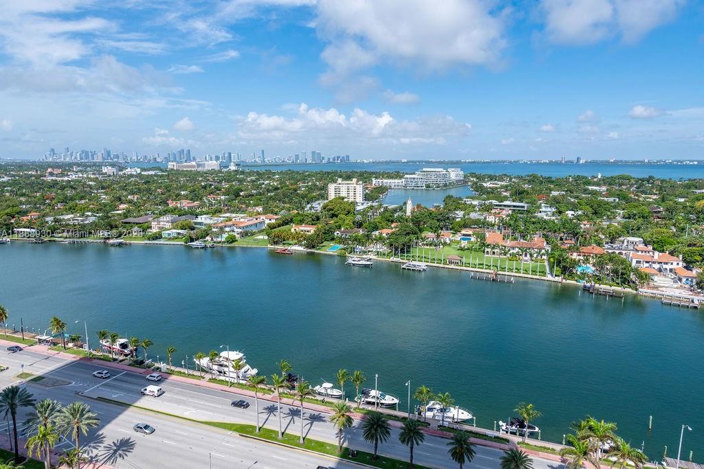 4779 Collins Ave # 2206