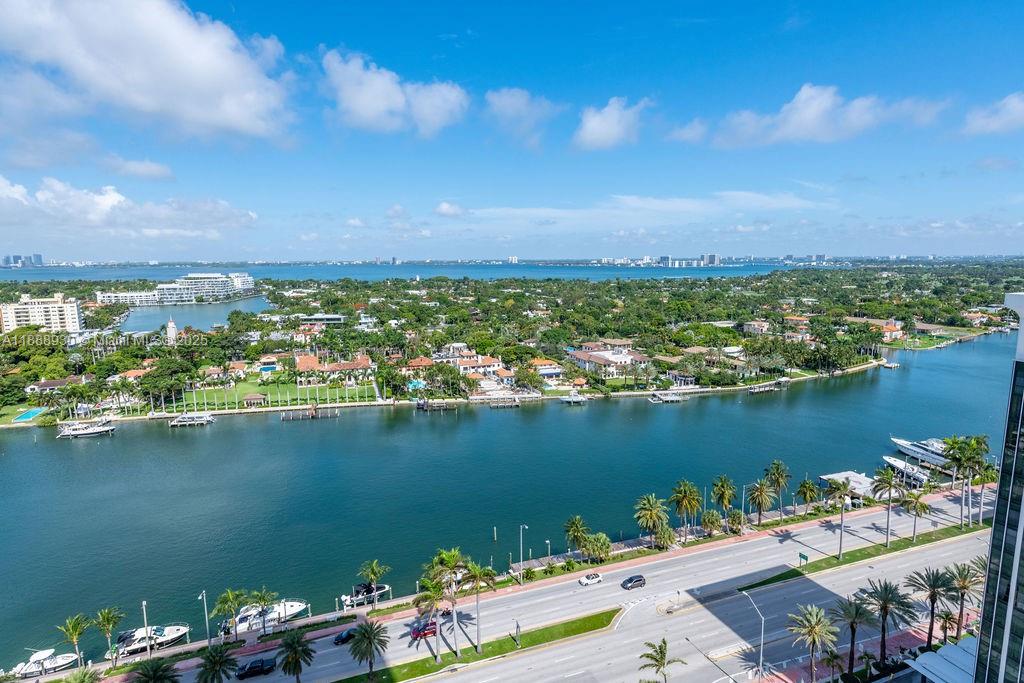 4779 Collins Ave # 2206