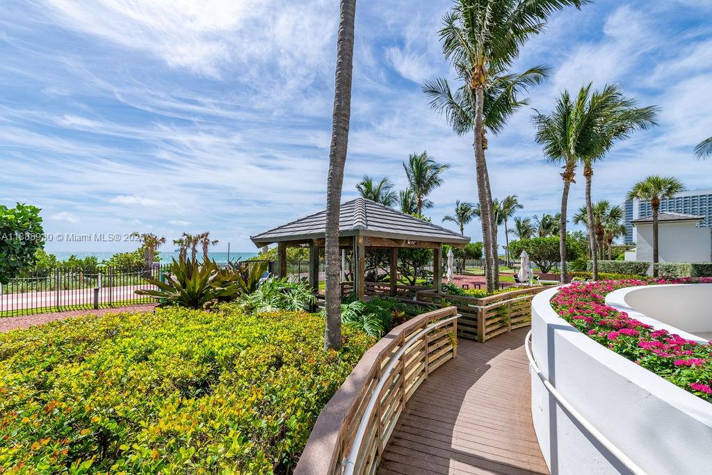 4779 Collins Ave # 2206