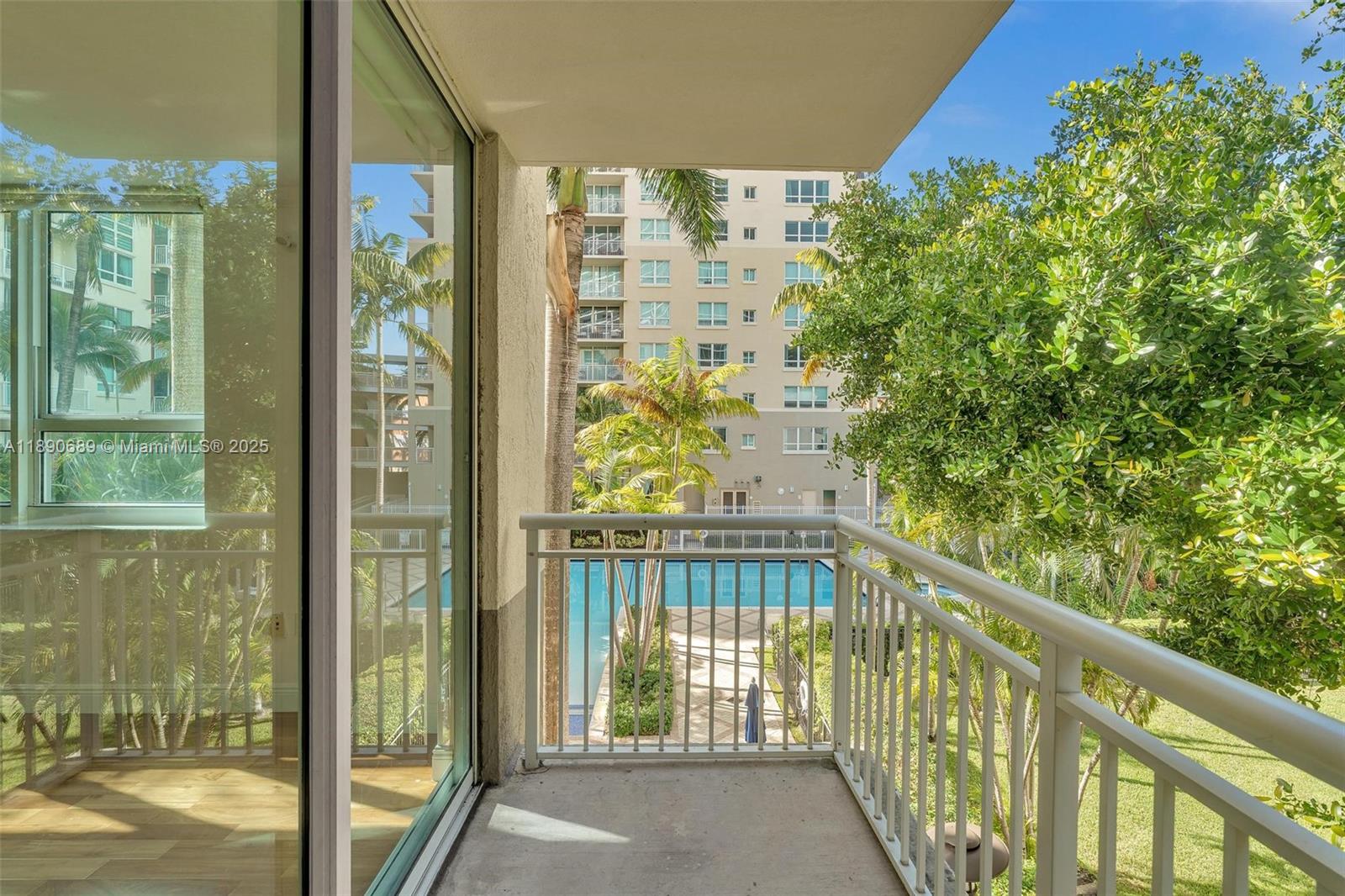 2000 N Bayshore Dr # 227