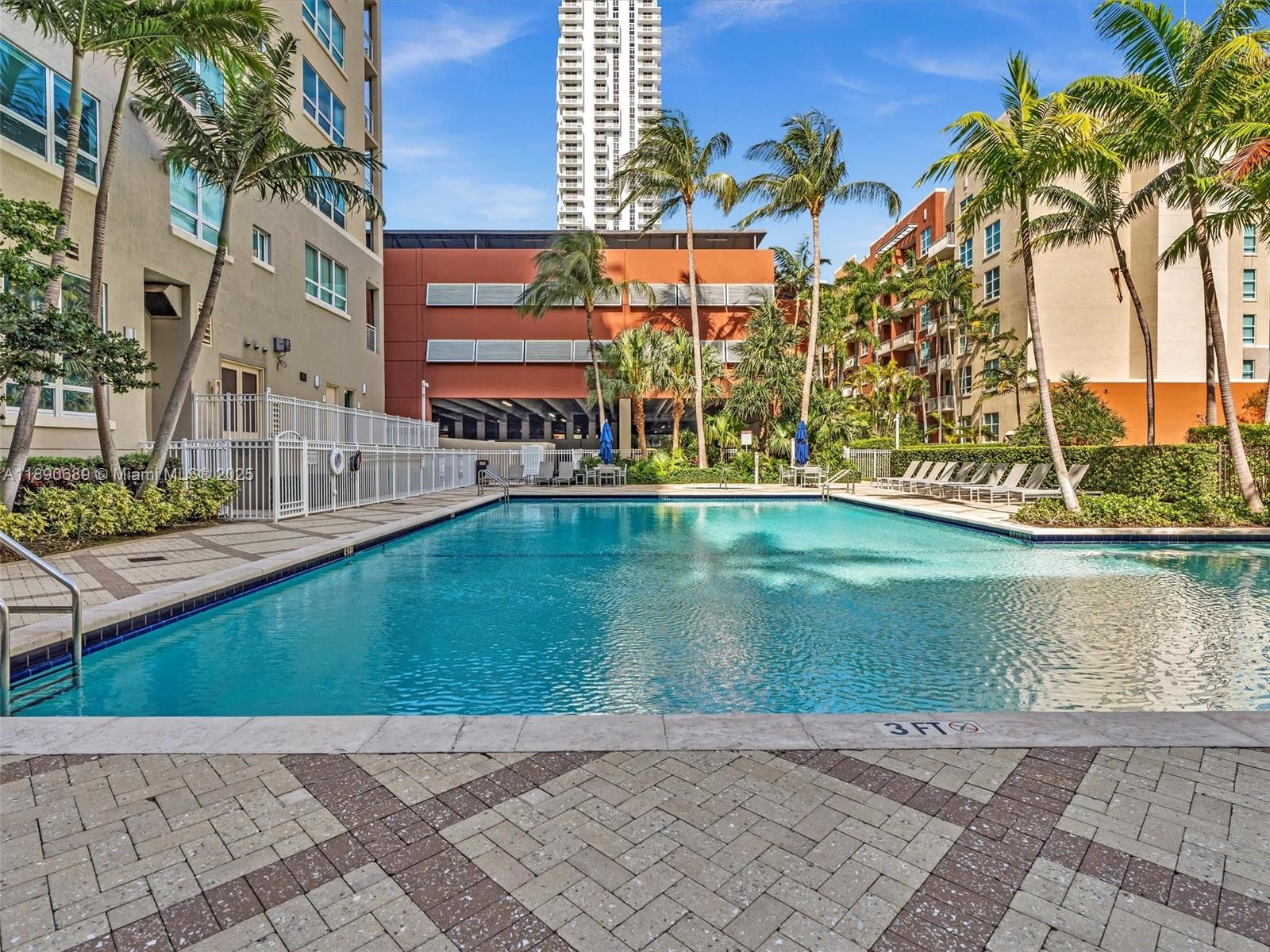 2000 N Bayshore Dr # 227