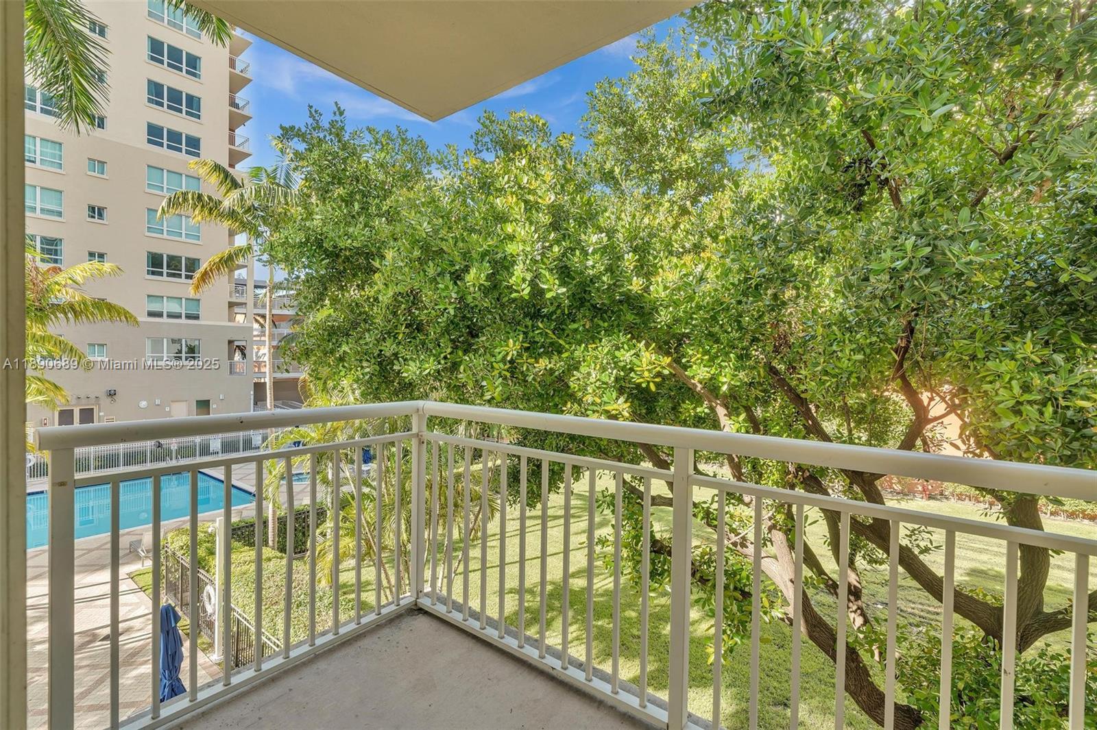 2000 N Bayshore Dr # 227