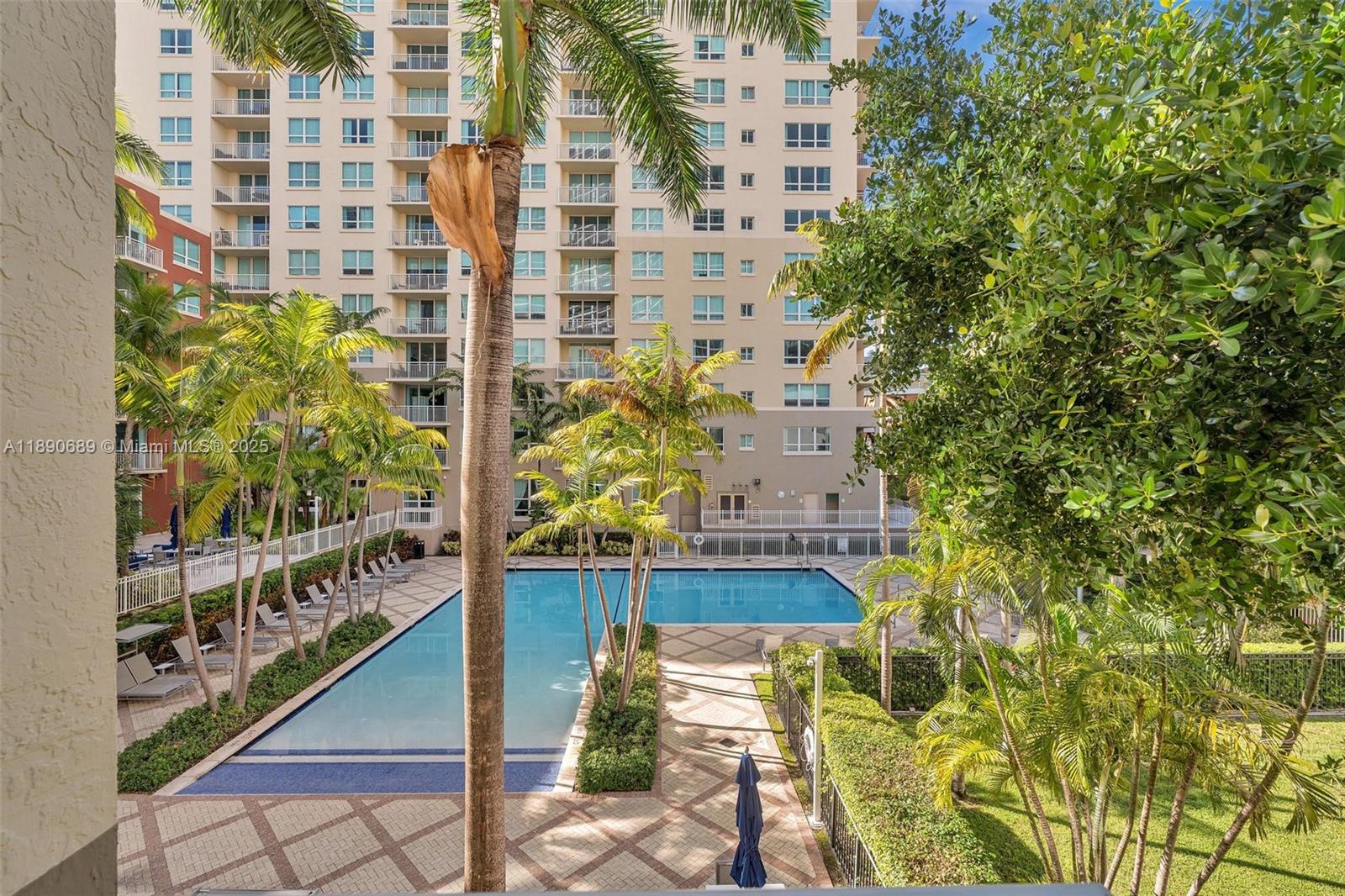 2000 N Bayshore Dr # 227