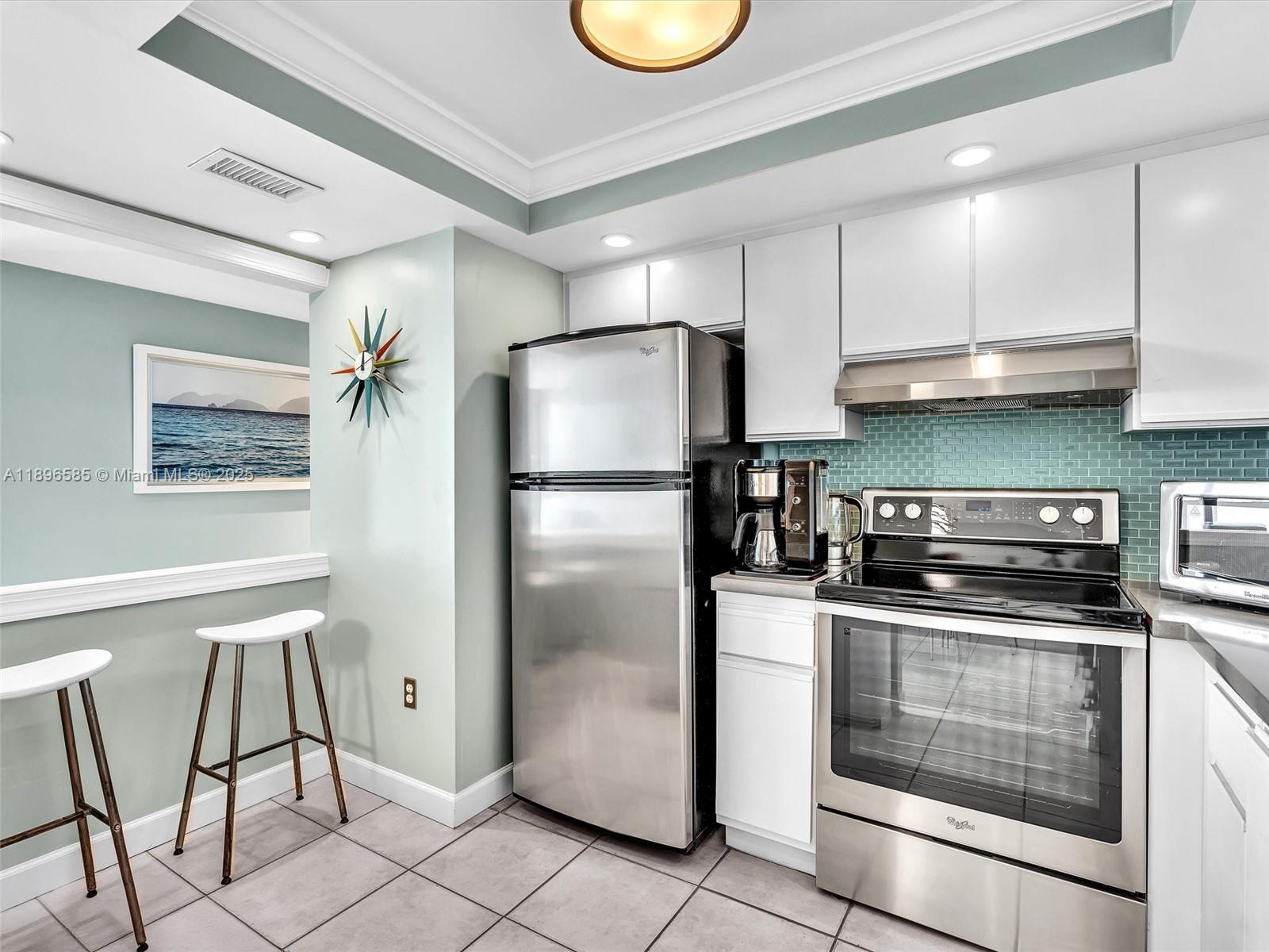 1775 Washington Ave # 8B