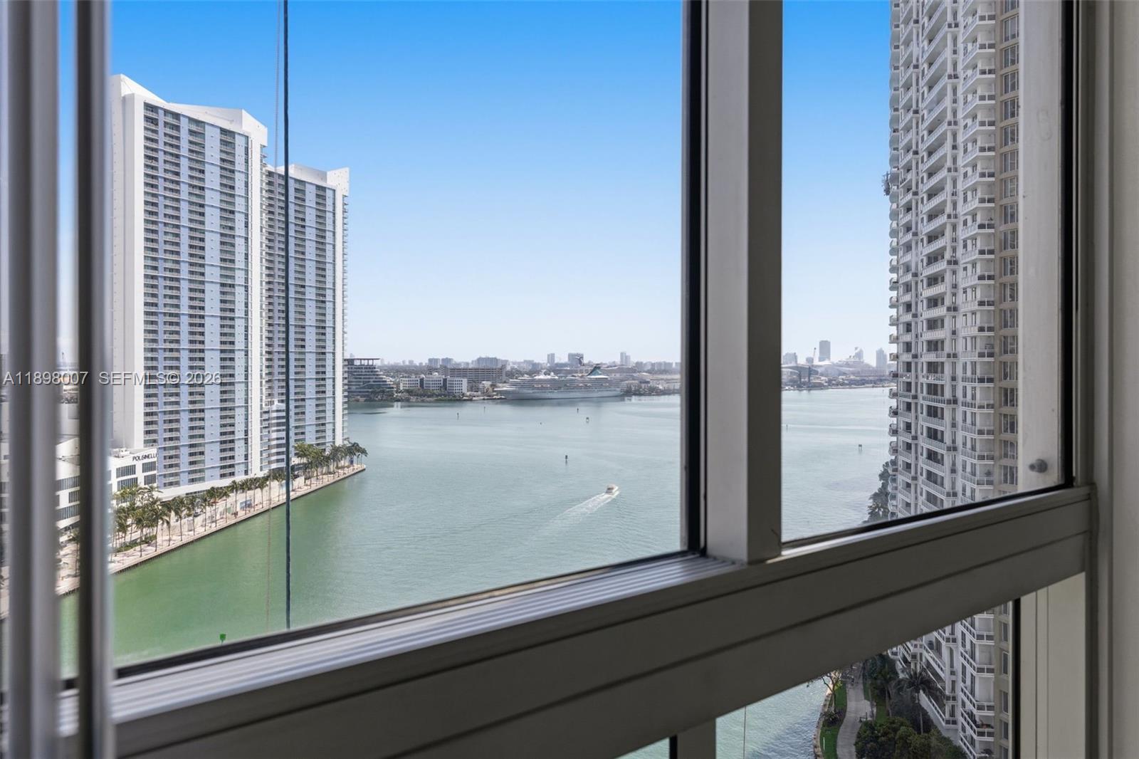 465 Brickell Ave # 1602