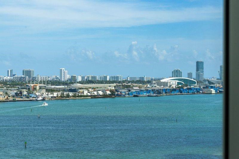 465 Brickell Ave # 1602