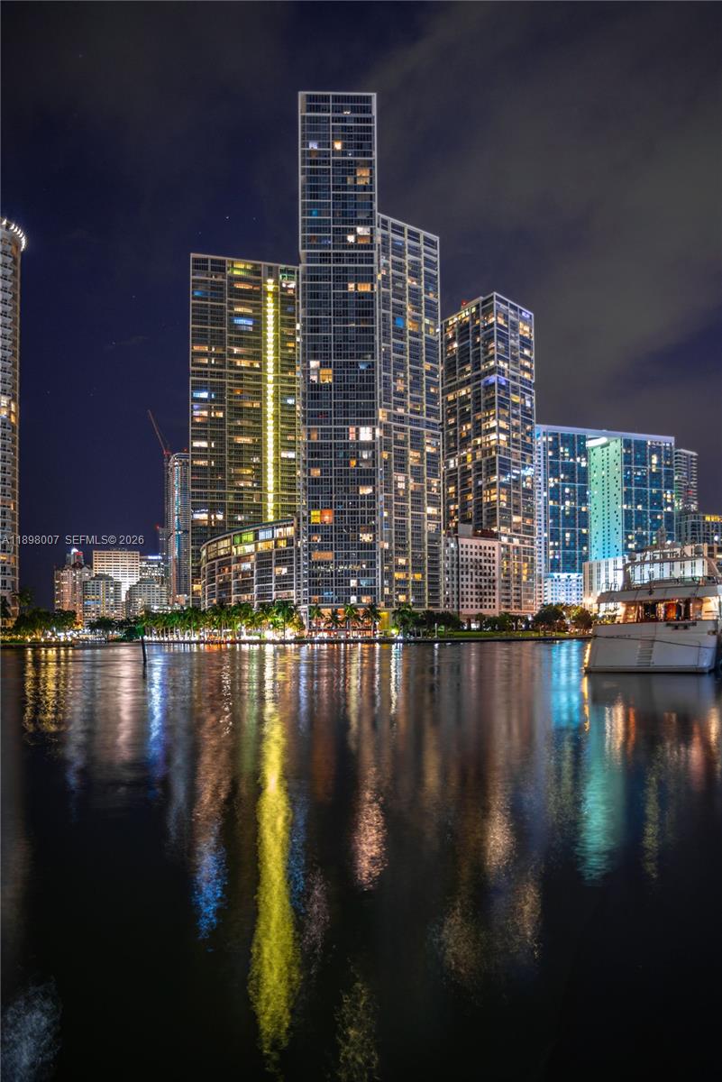 465 Brickell Ave # 1602