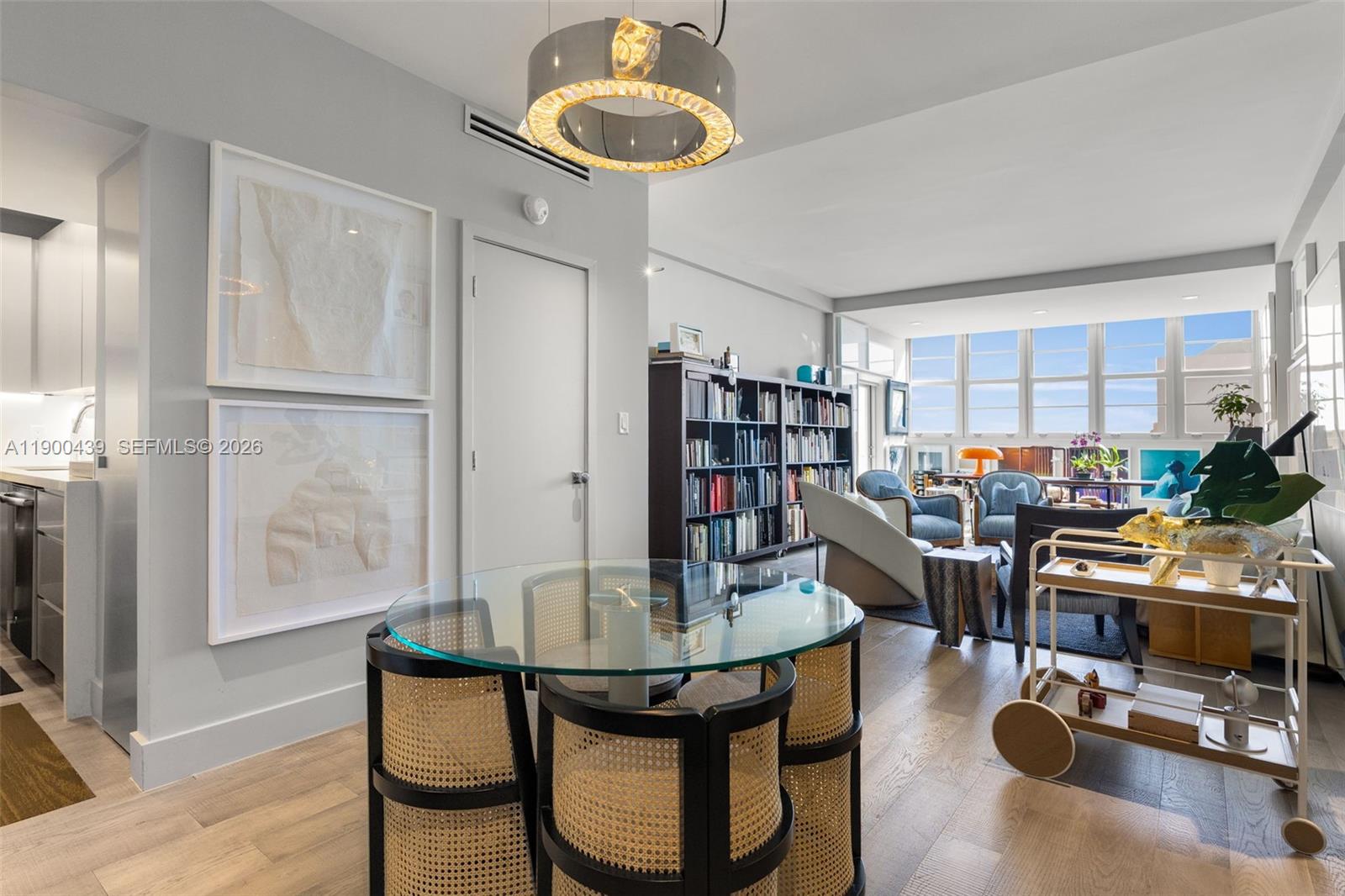 800 West Ave Unit: PH22