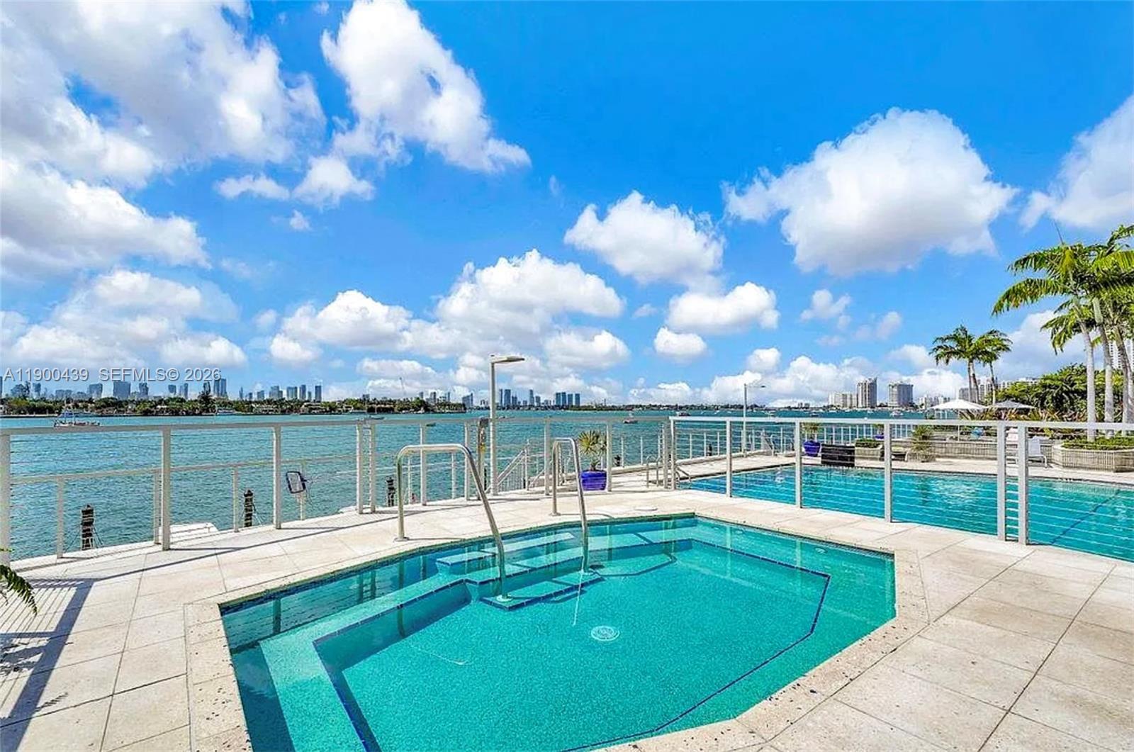 800 West Ave Unit: PH22