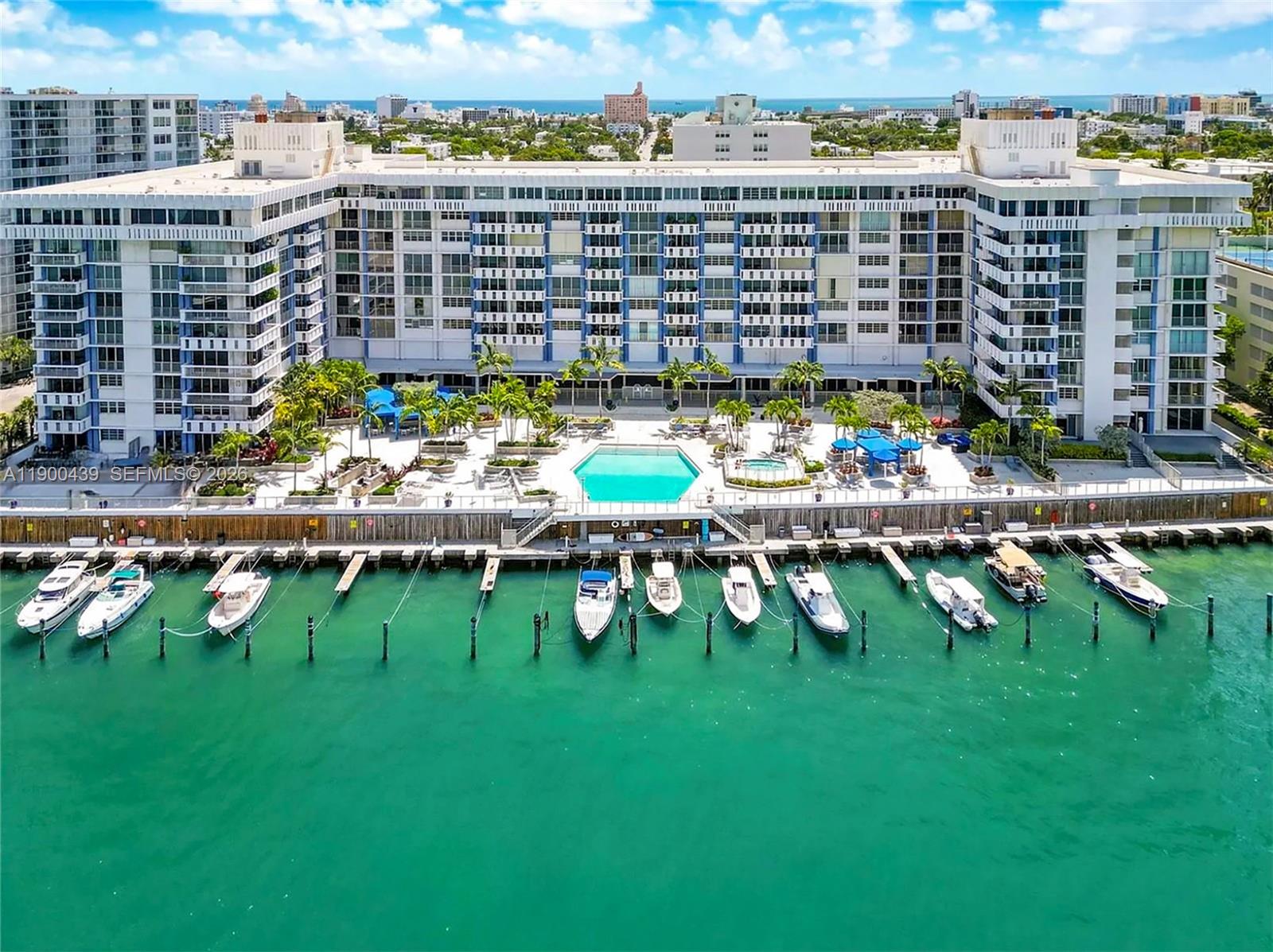 800 West Ave Unit: PH22
