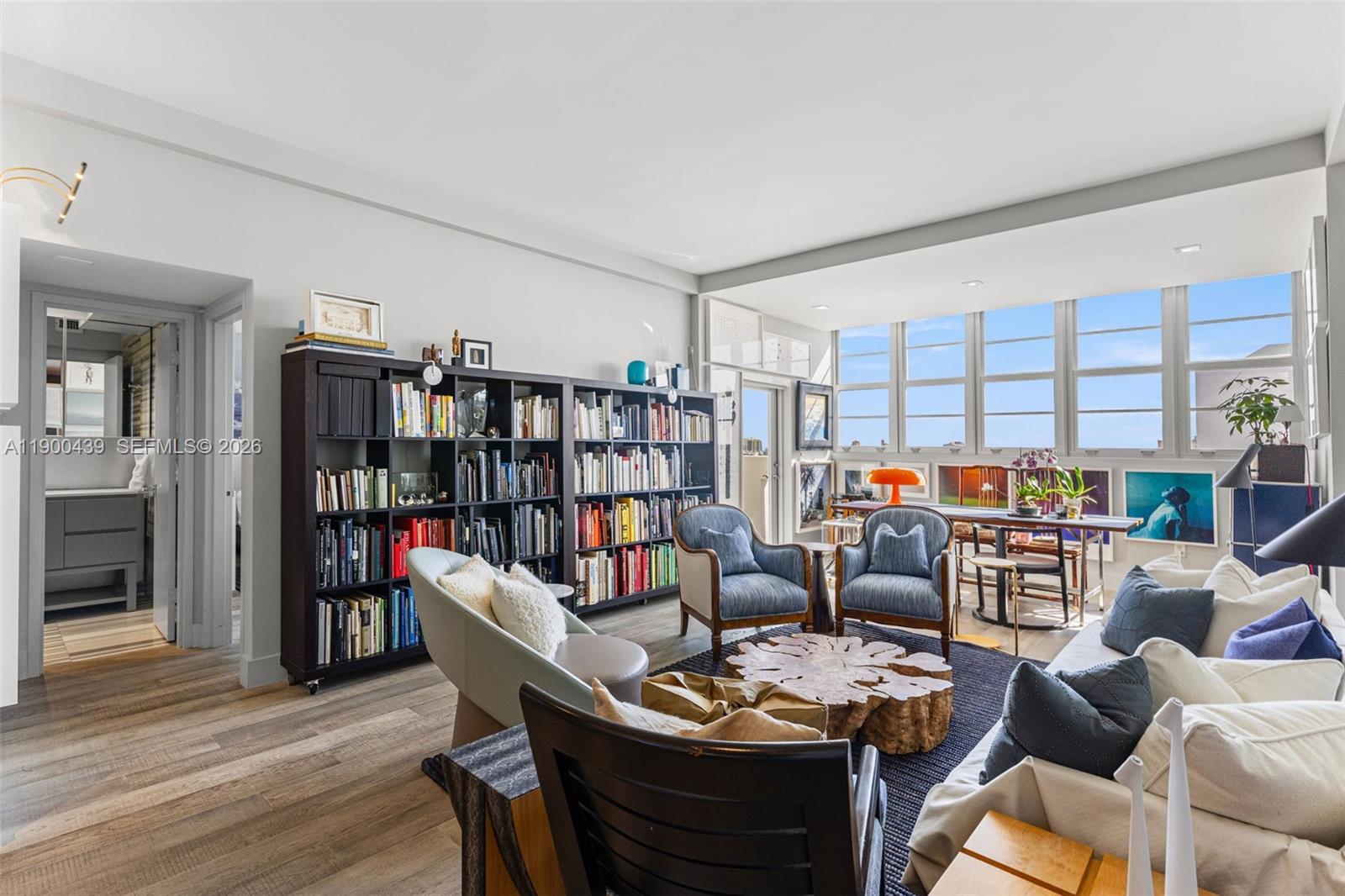 800 West Ave Unit: PH22