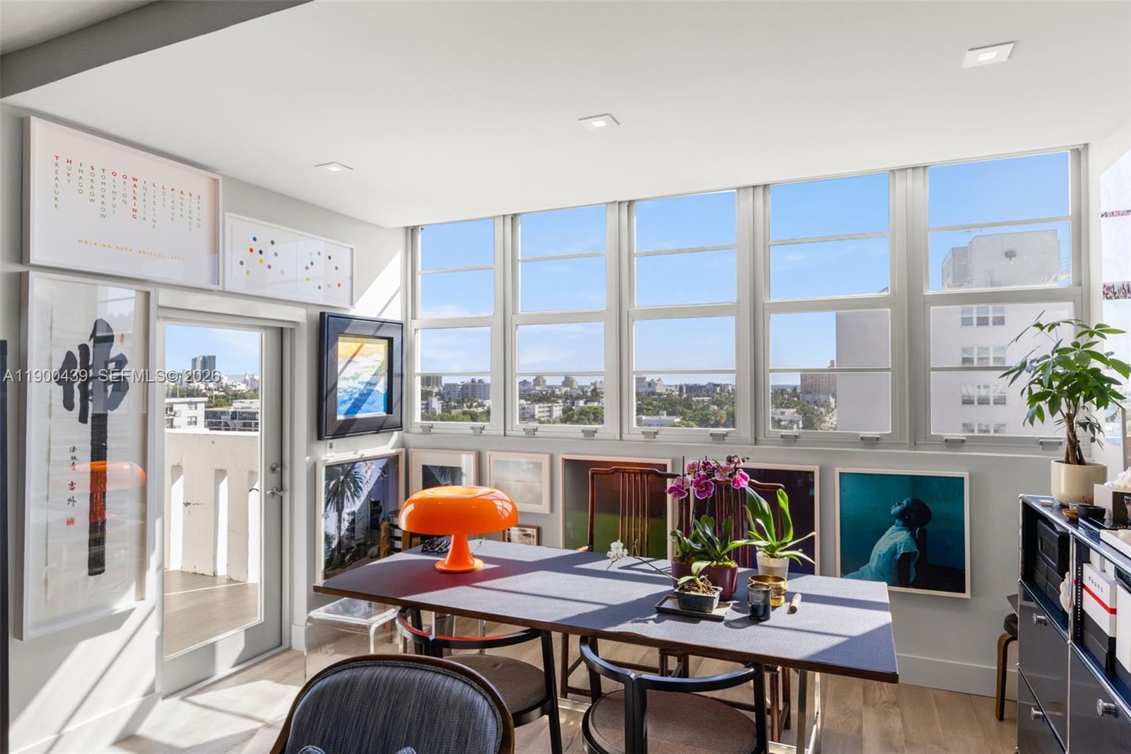 800 West Ave Unit: PH22