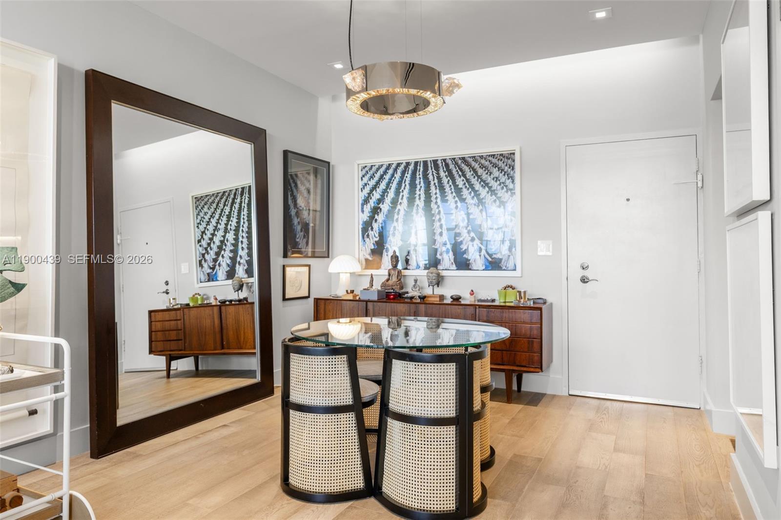 800 West Ave Unit: PH22