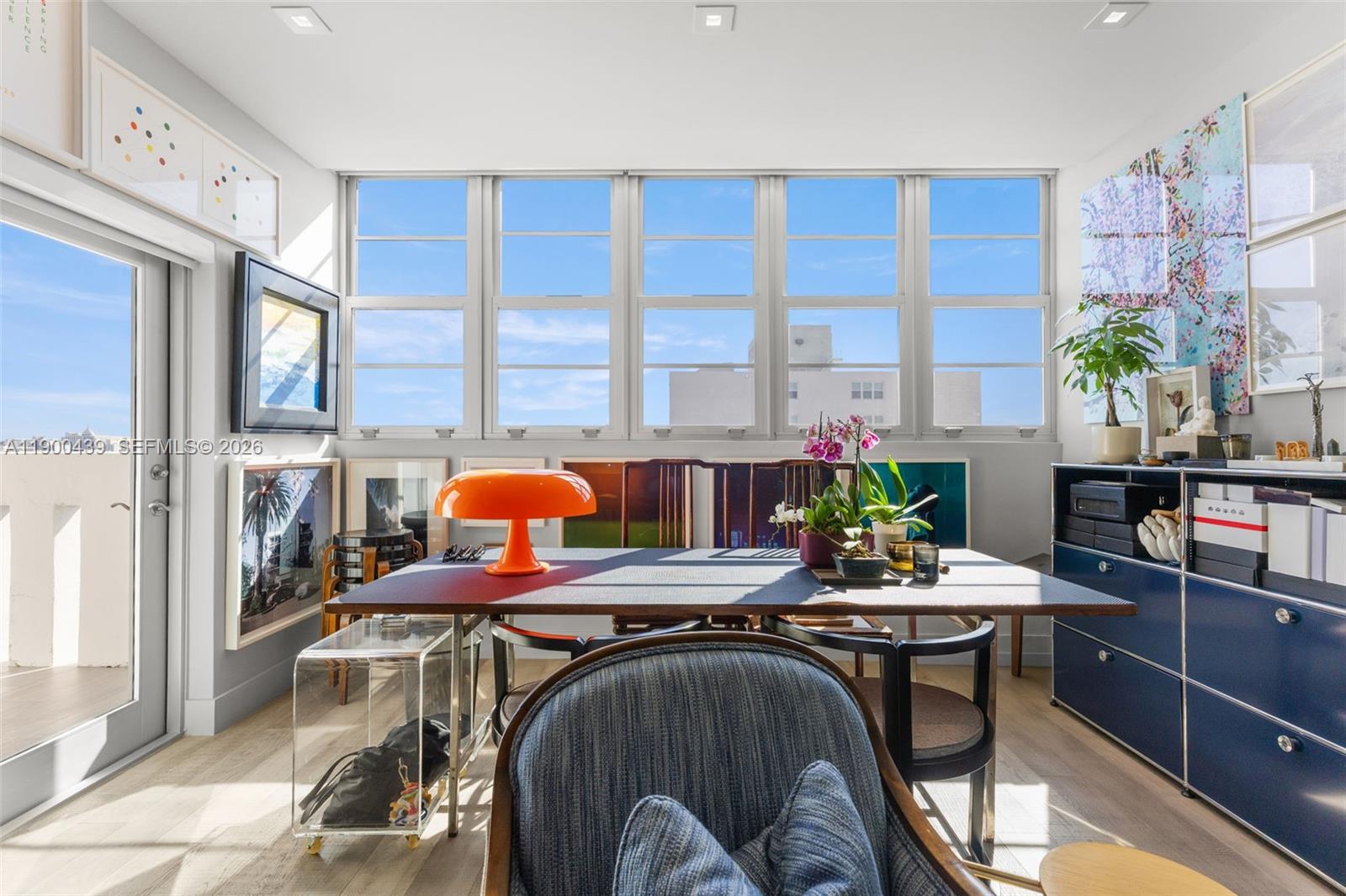 800 West Ave Unit: PH22