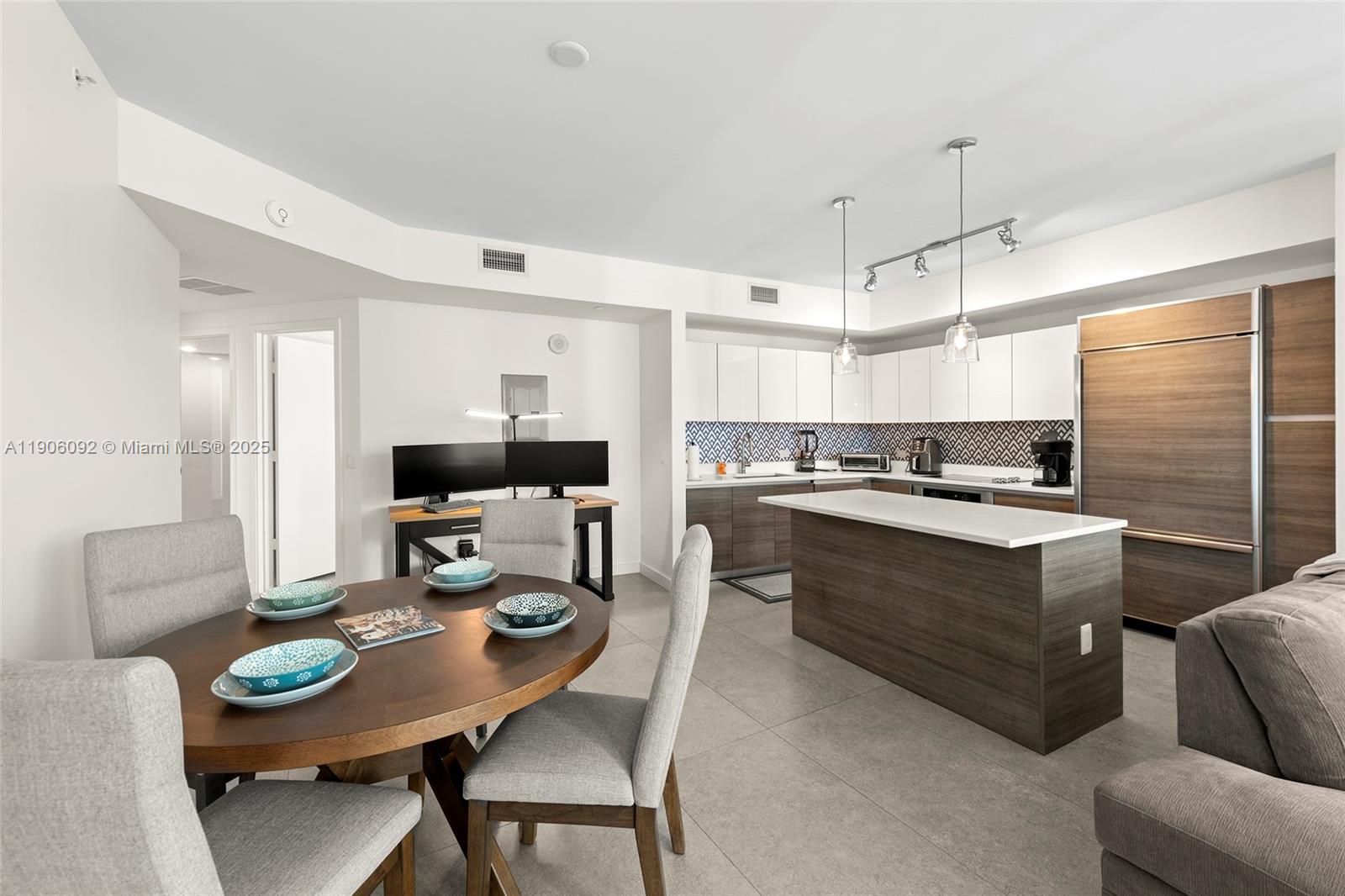 1100 S Miami Ave Unit: 2910