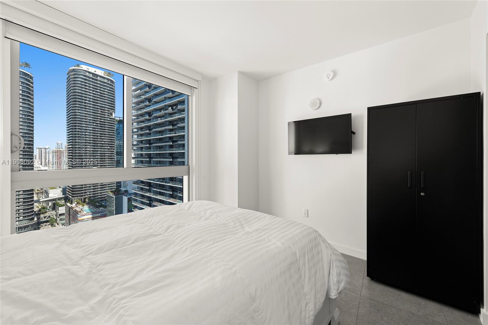 1100 S Miami Ave Unit: 2910