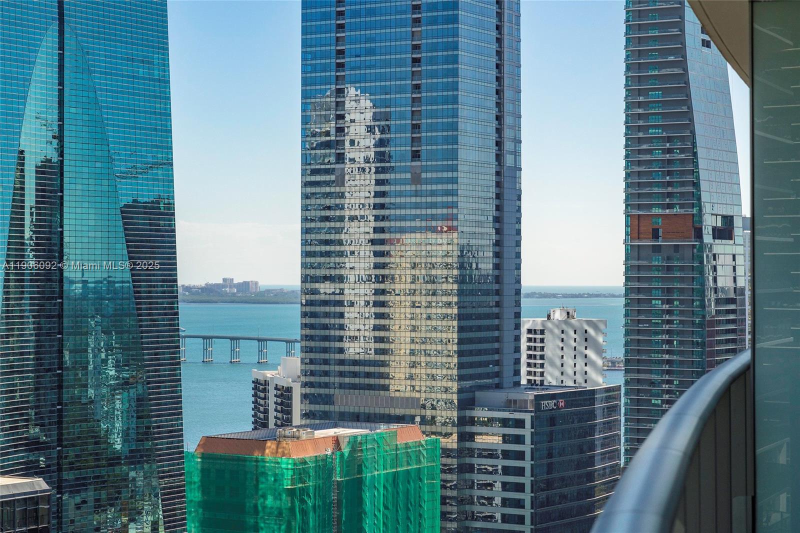 1100 S Miami Ave Unit: 2910