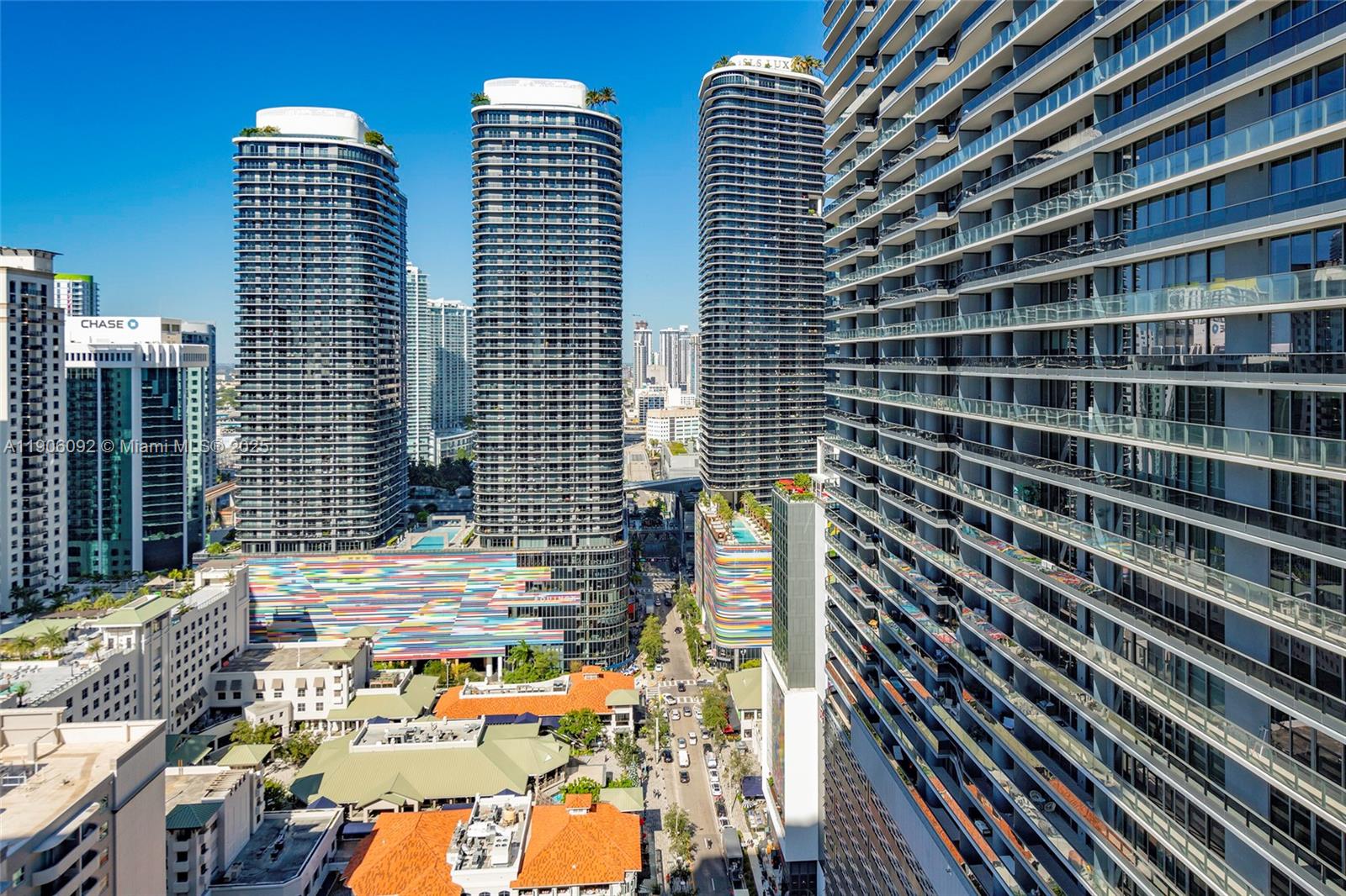 1100 S Miami Ave Unit: 2910
