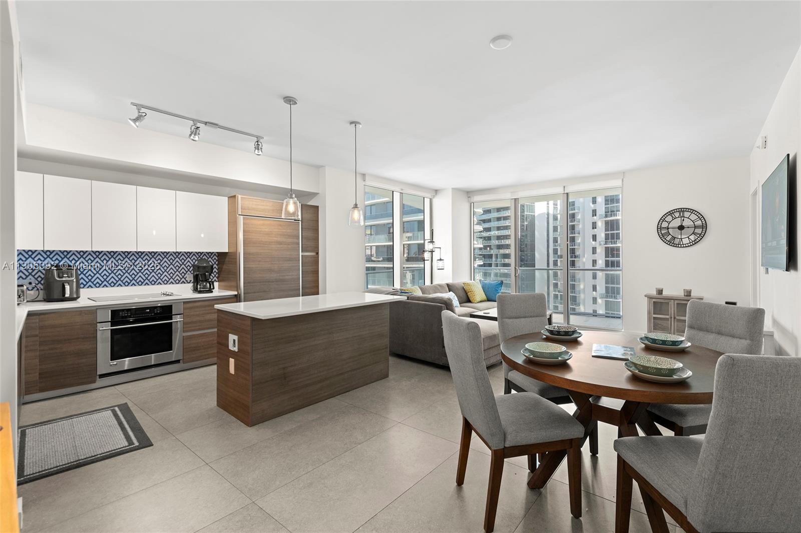 1100 S Miami Ave Unit: 2910