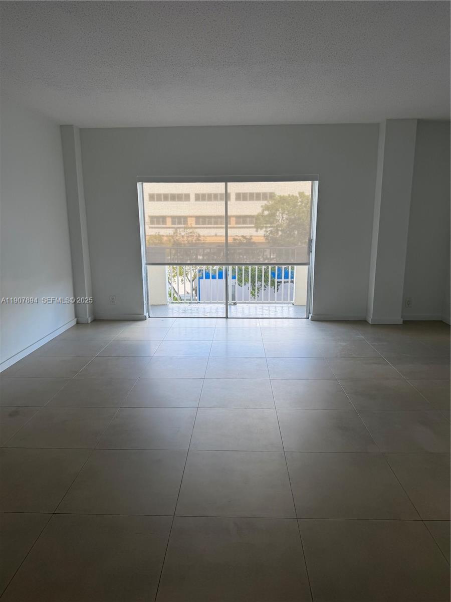 1455 N Treasure Dr # 3D