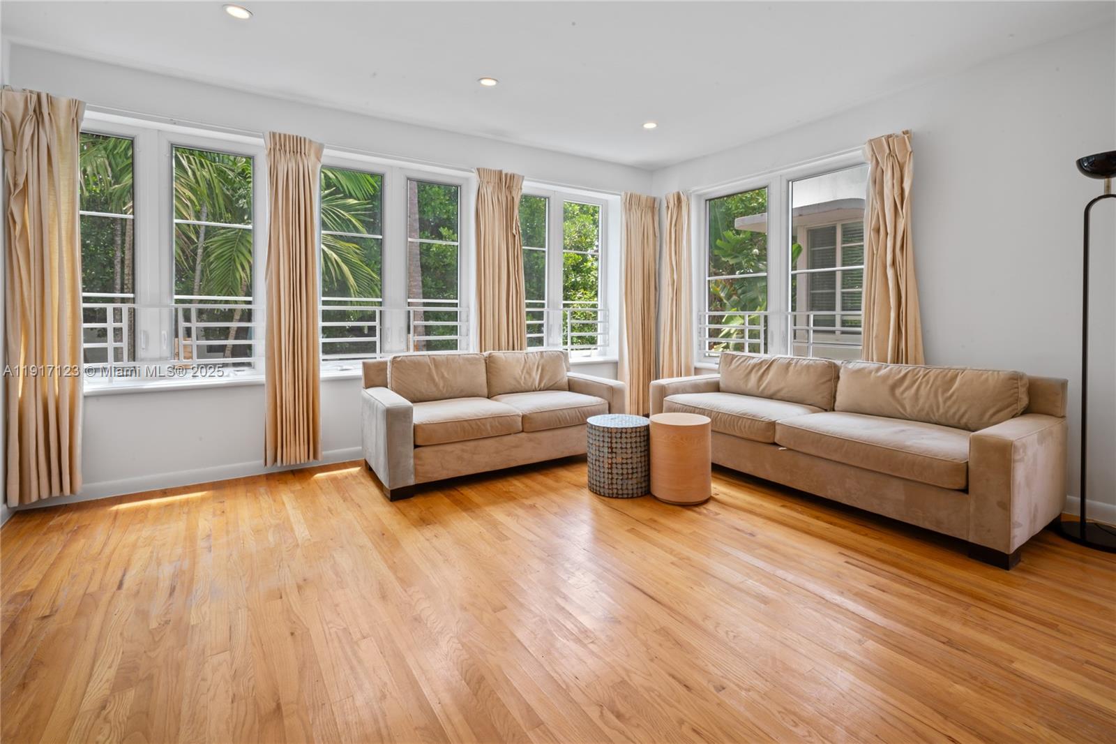 1018 Meridian Ave # 5