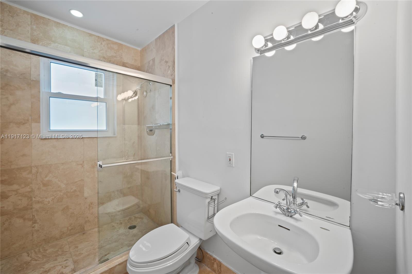 1018 Meridian Ave # 5