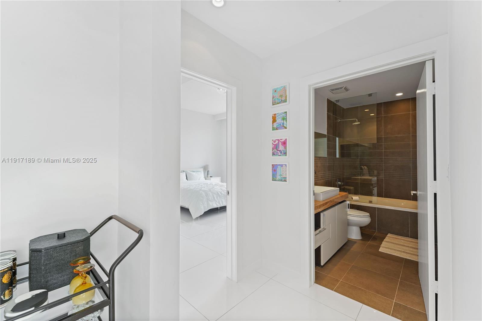 2100 Park Ave # 201