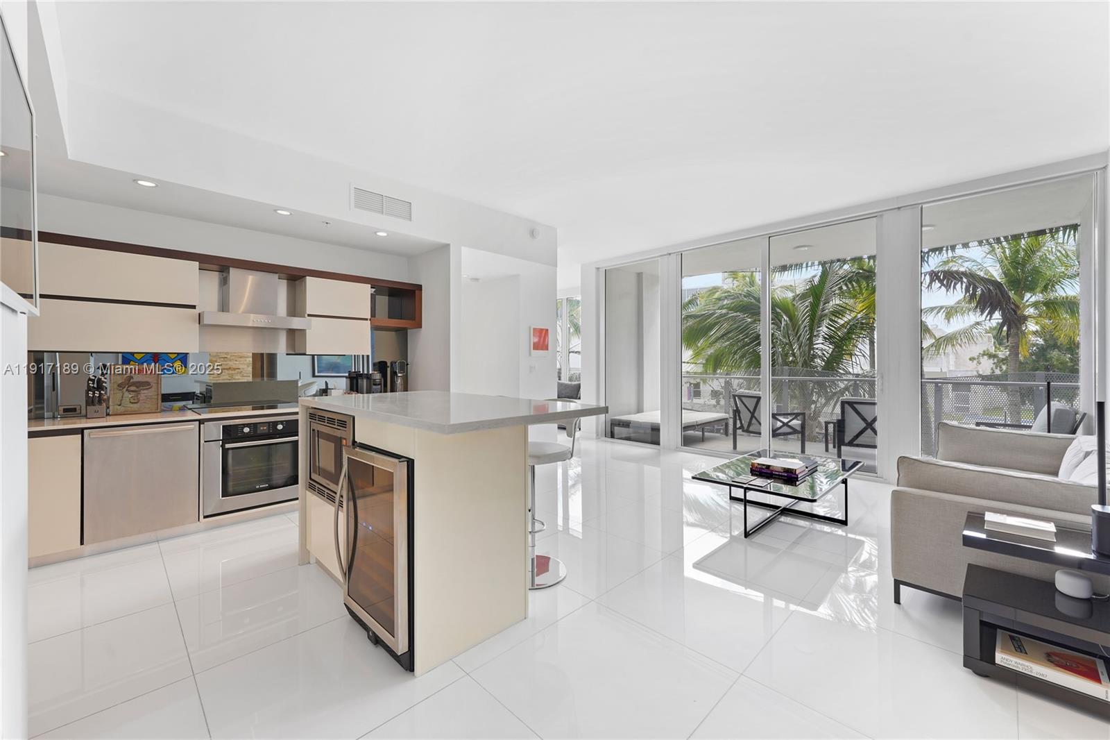2100 Park Ave # 201