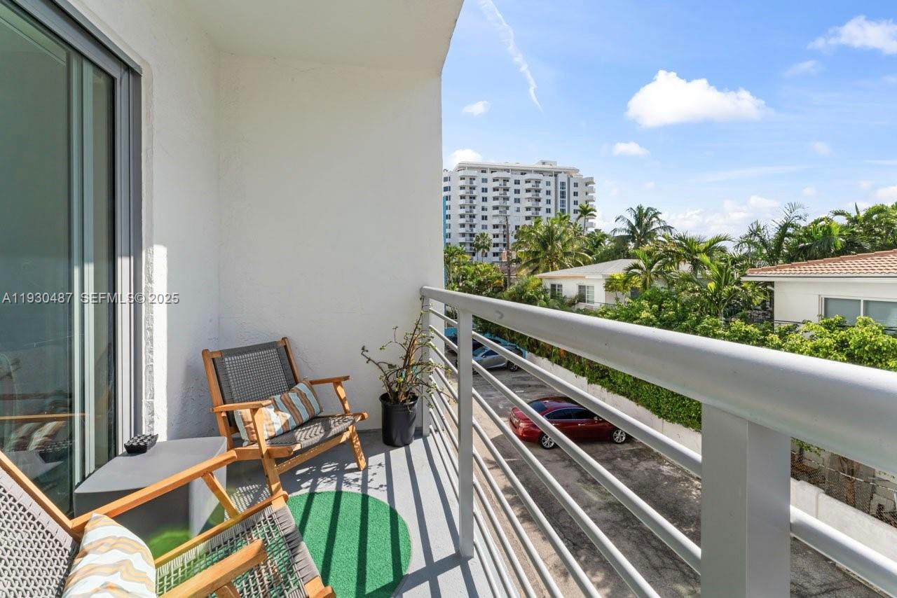 1450 Lincoln Rd # 307