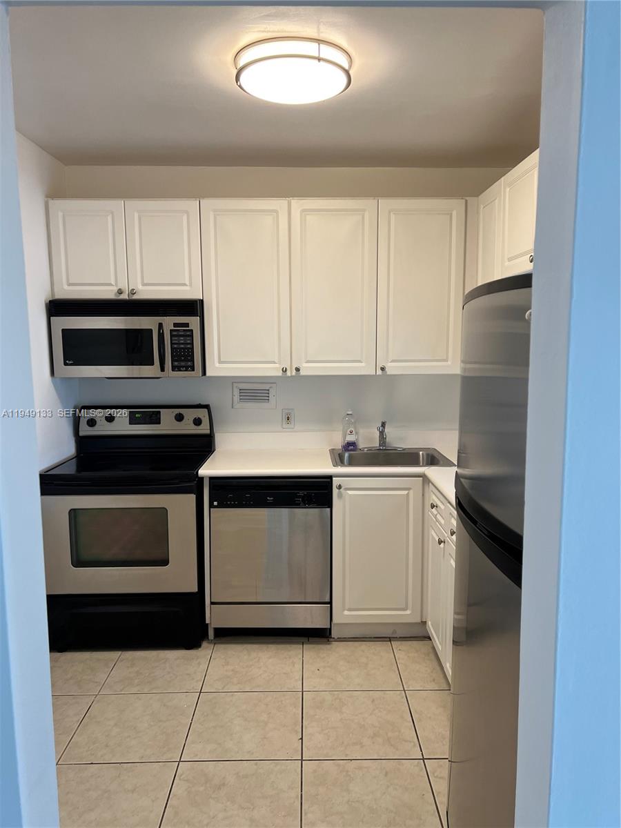 1455 N Treasure Dr # 4P