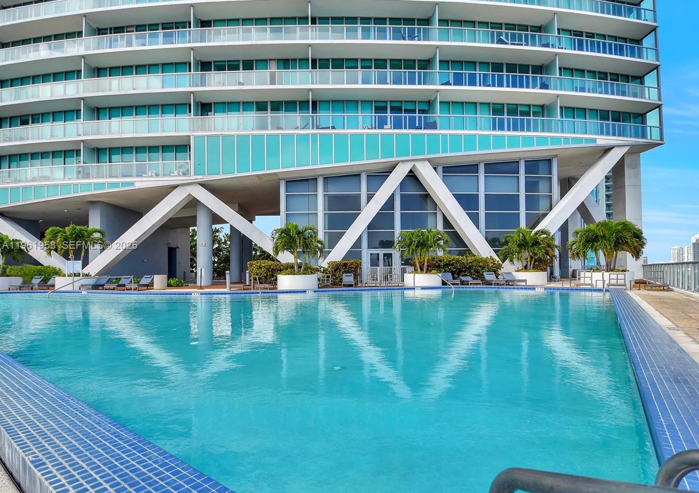888 Biscayne Blvd # 1904