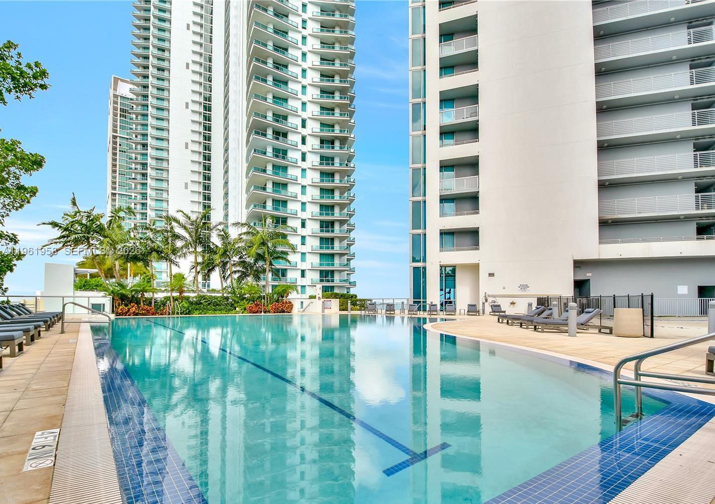 888 Biscayne Blvd # 1904