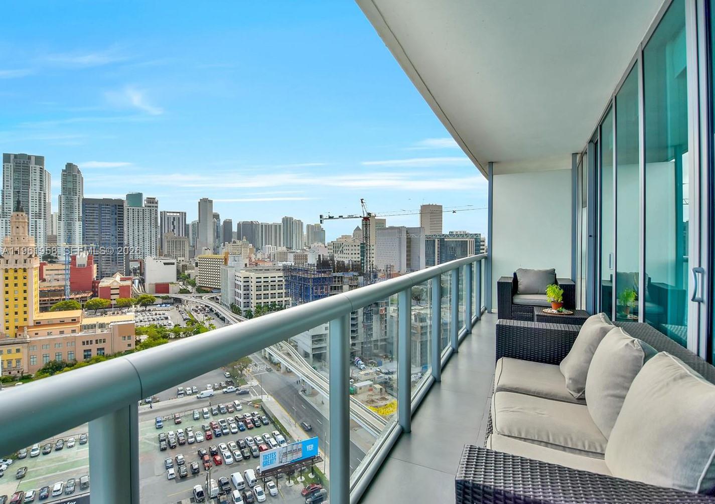 888 Biscayne Blvd # 1904