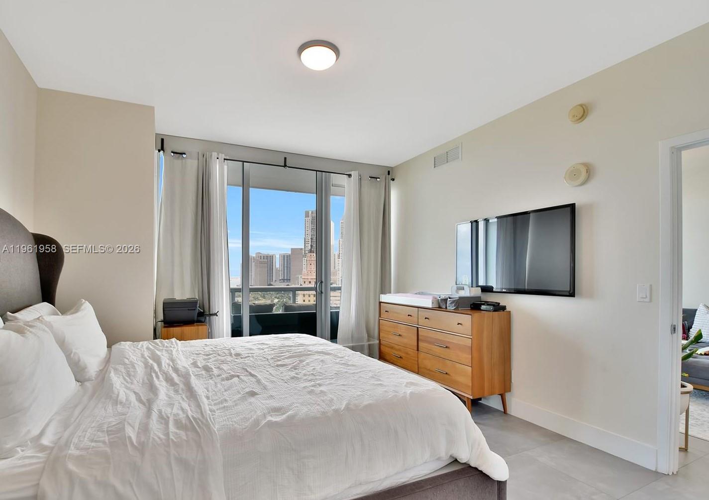 888 Biscayne Blvd # 1904