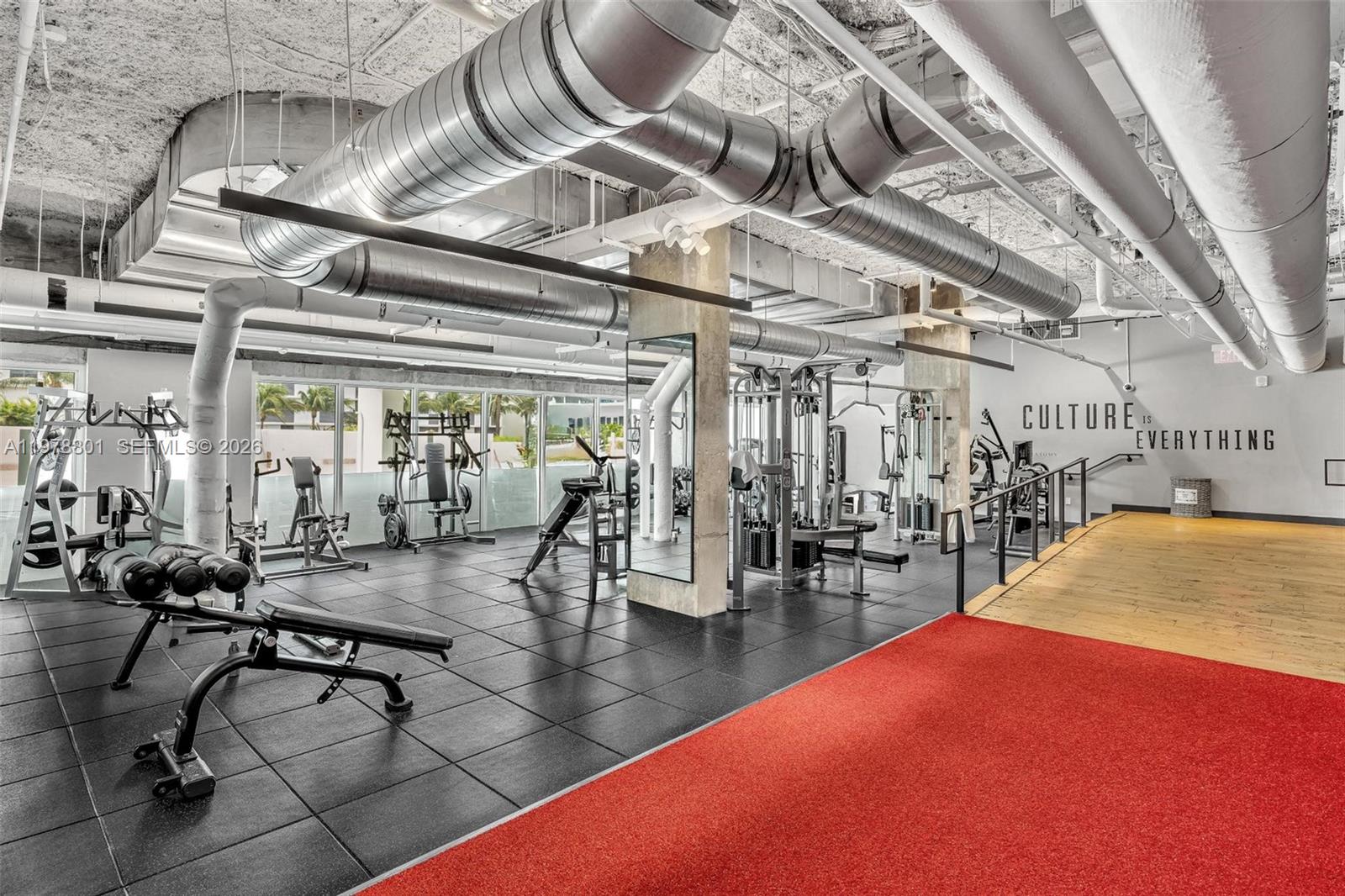 2301 Collins Ave Unit: 1041/42