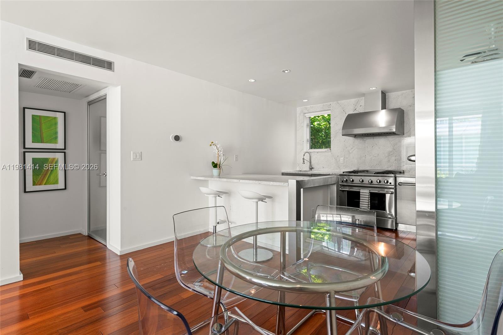 1601 West Ave # 202