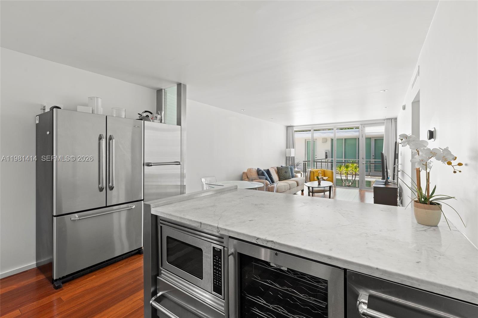 1601 West Ave # 202