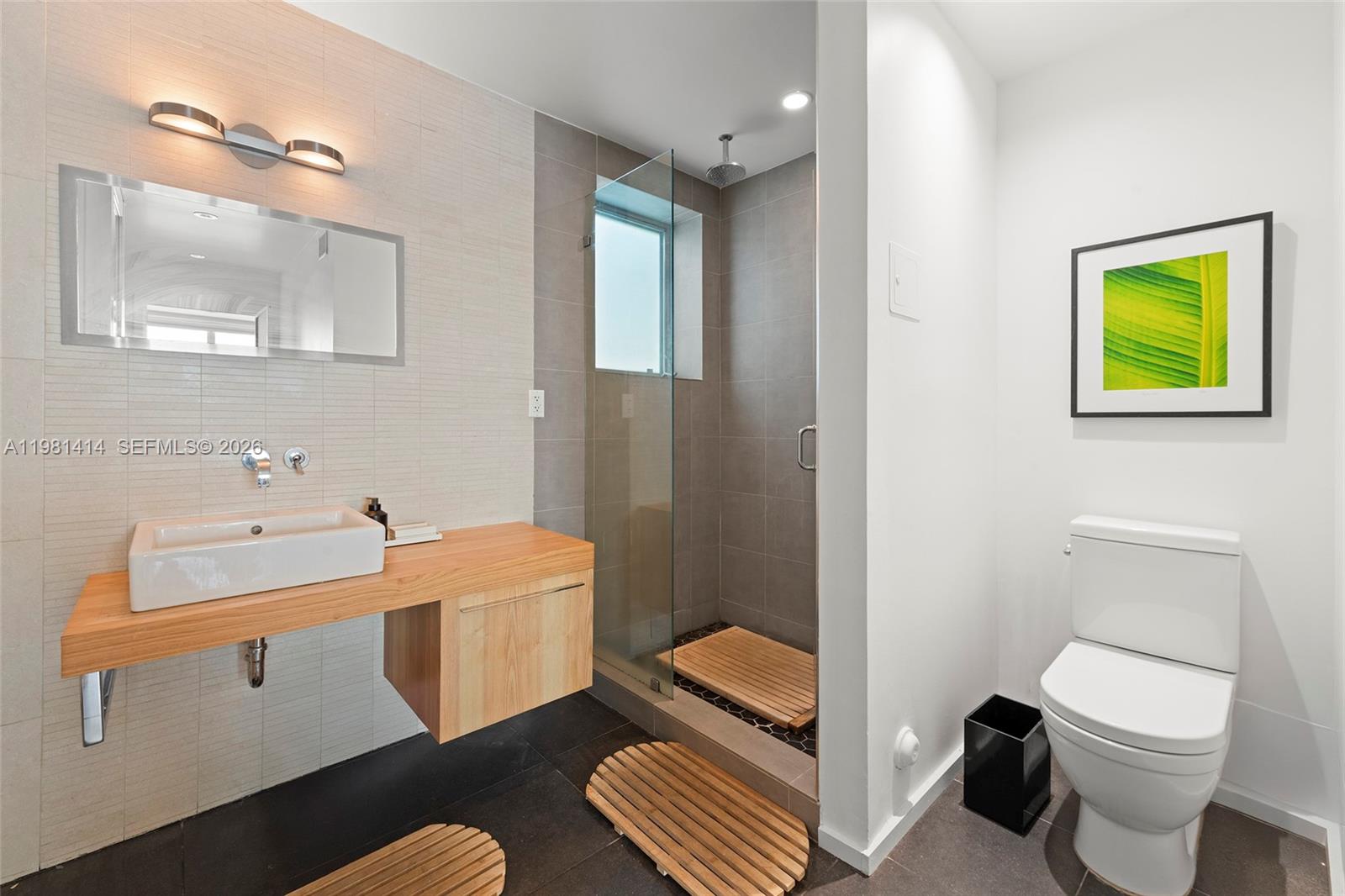 1601 West Ave # 202