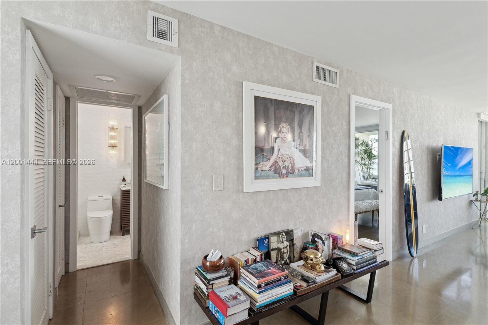 1670 lincoln Ct Unit: PH-E