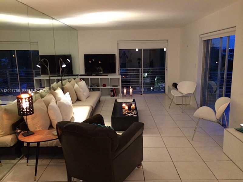 1441 Lincoln Rd # 306