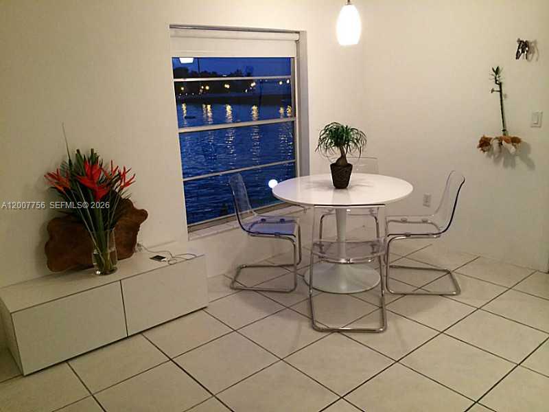 1441 Lincoln Rd # 306