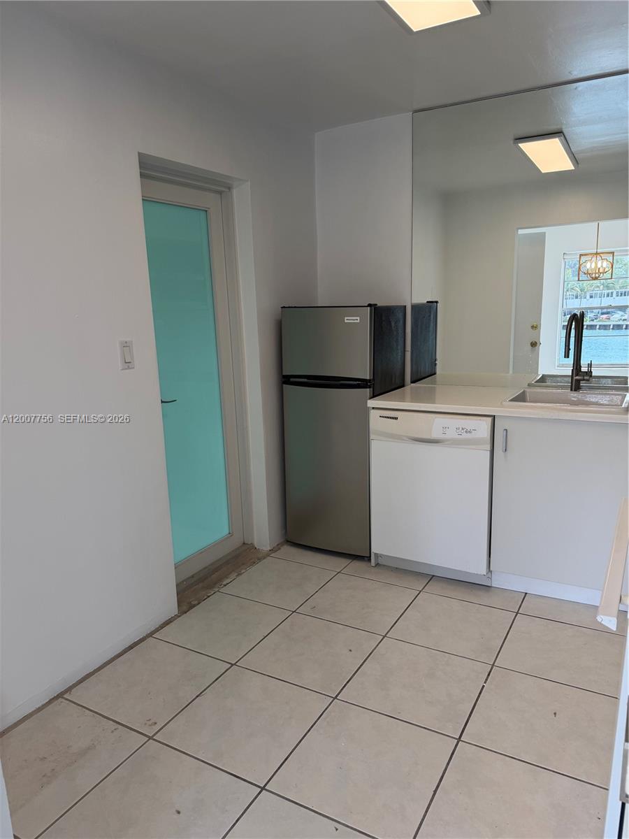 1441 Lincoln Rd # 306