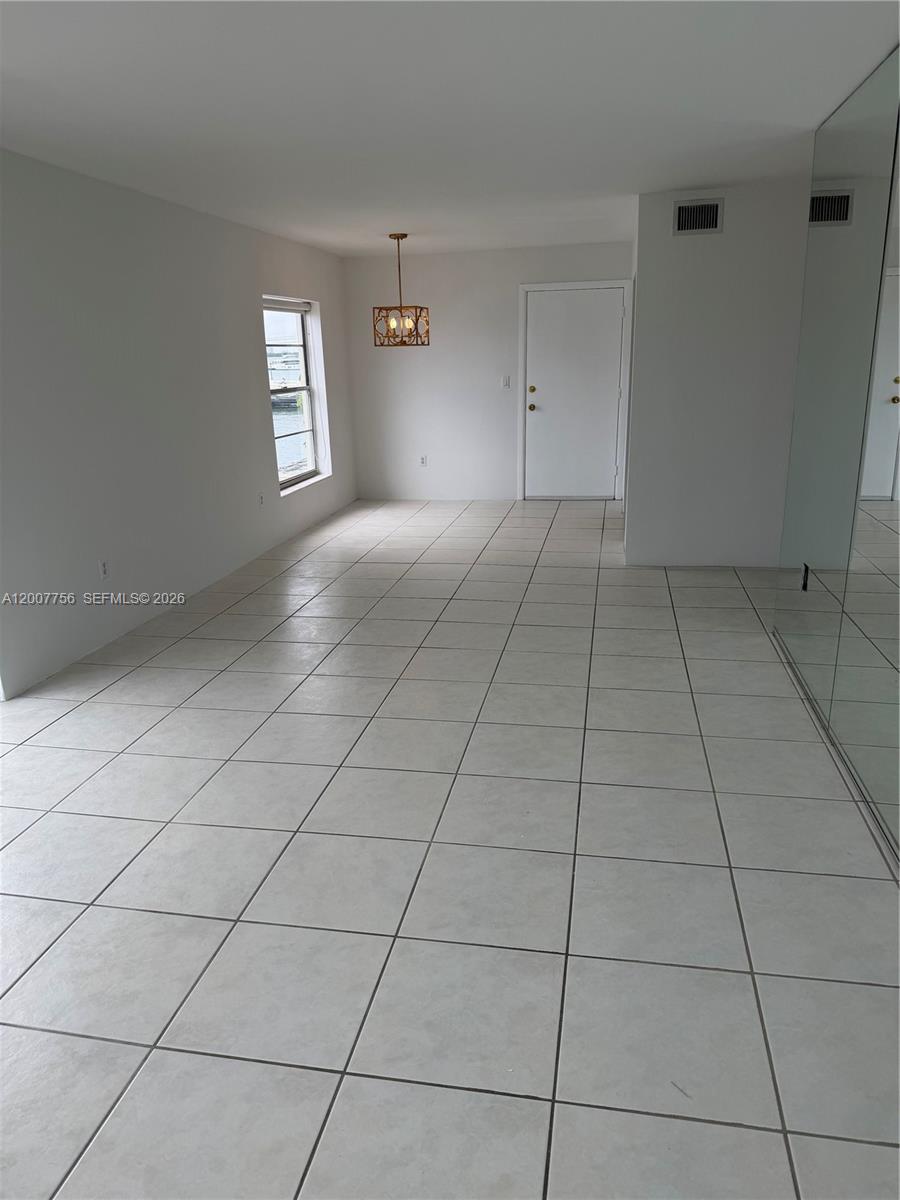 1441 Lincoln Rd # 306