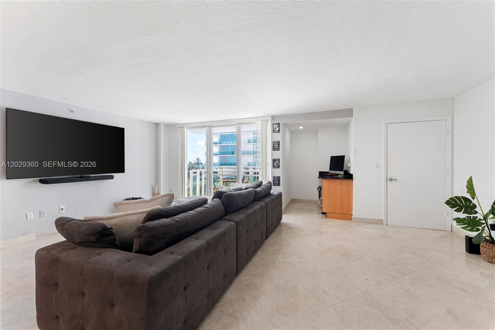 6917 Collins Ave # 607